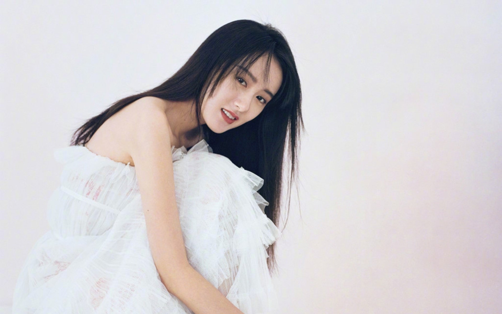 开云体育官方下载-东亚杯中国足球爆冷 球迷呼吁改进训练，东亚杯中国足球爆冷 球迷呼吁改进训练